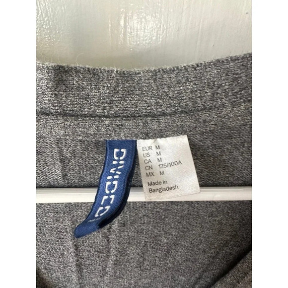 Divided H&M women’s size medium gray cardigan - Picture 4 of 6